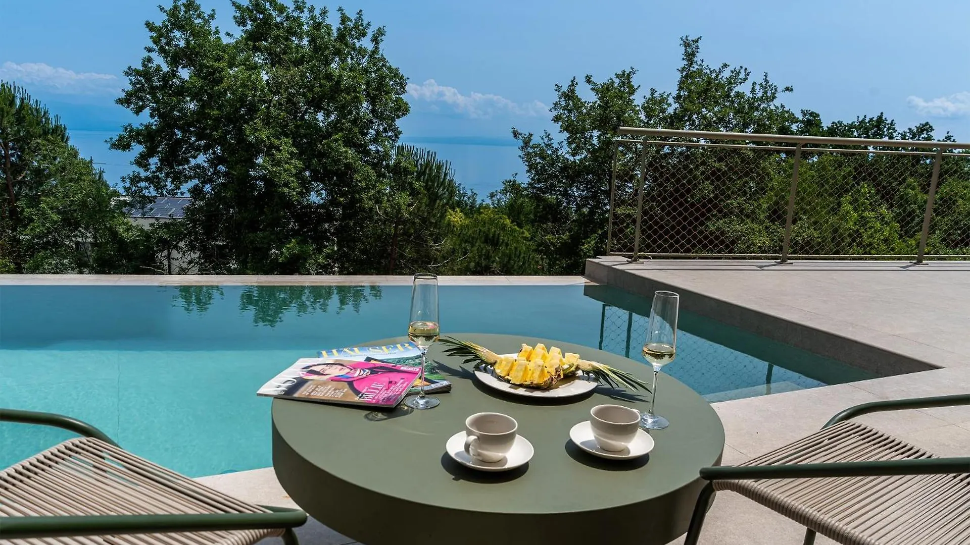 Villa Ladeti Sereno Poljane